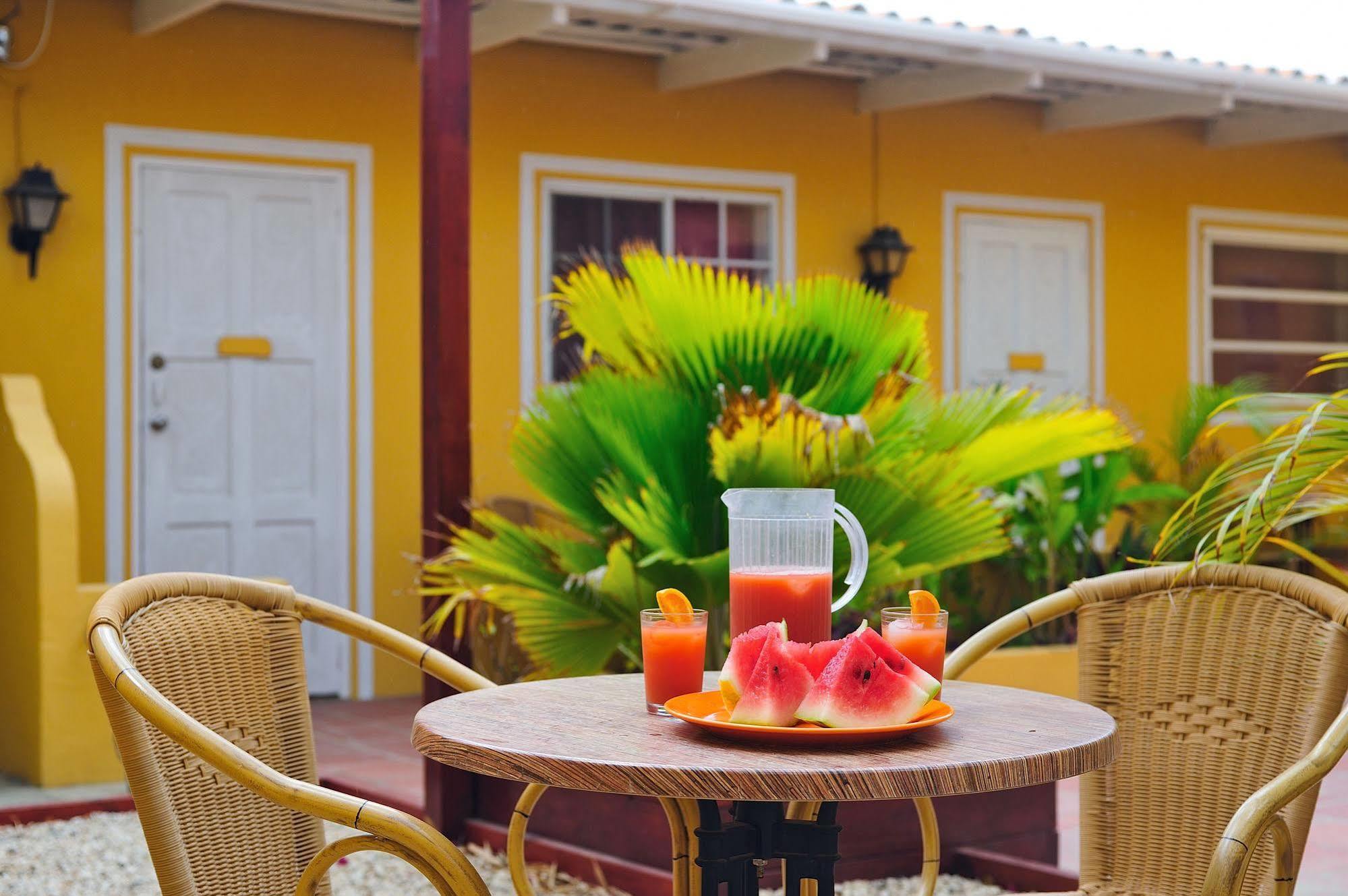 The Dive Hut - Boutique Apartments Kralendijk na wyspie Bonaire Zewnętrze zdjęcie