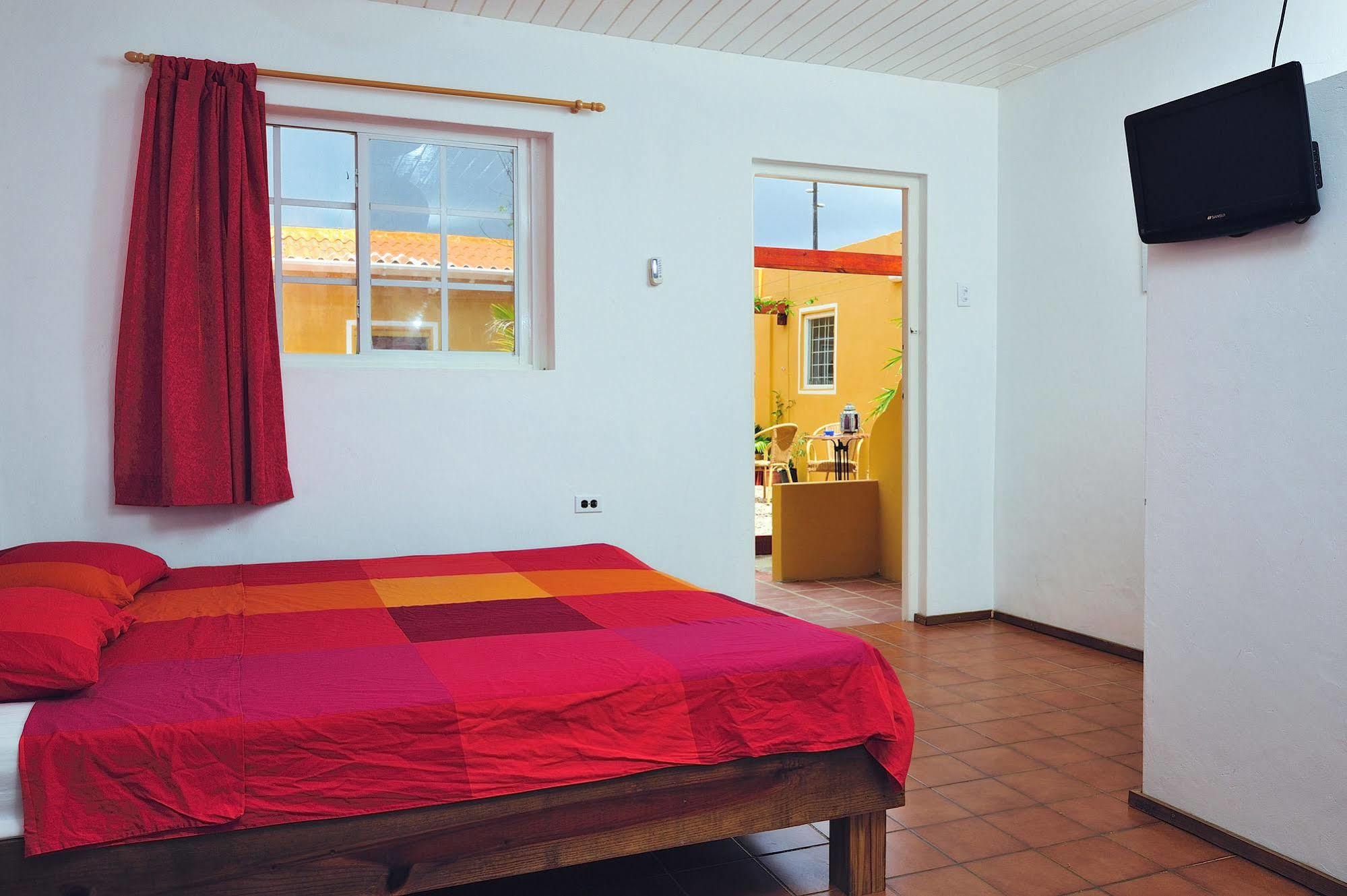 The Dive Hut - Boutique Apartments Kralendijk na wyspie Bonaire Zewnętrze zdjęcie