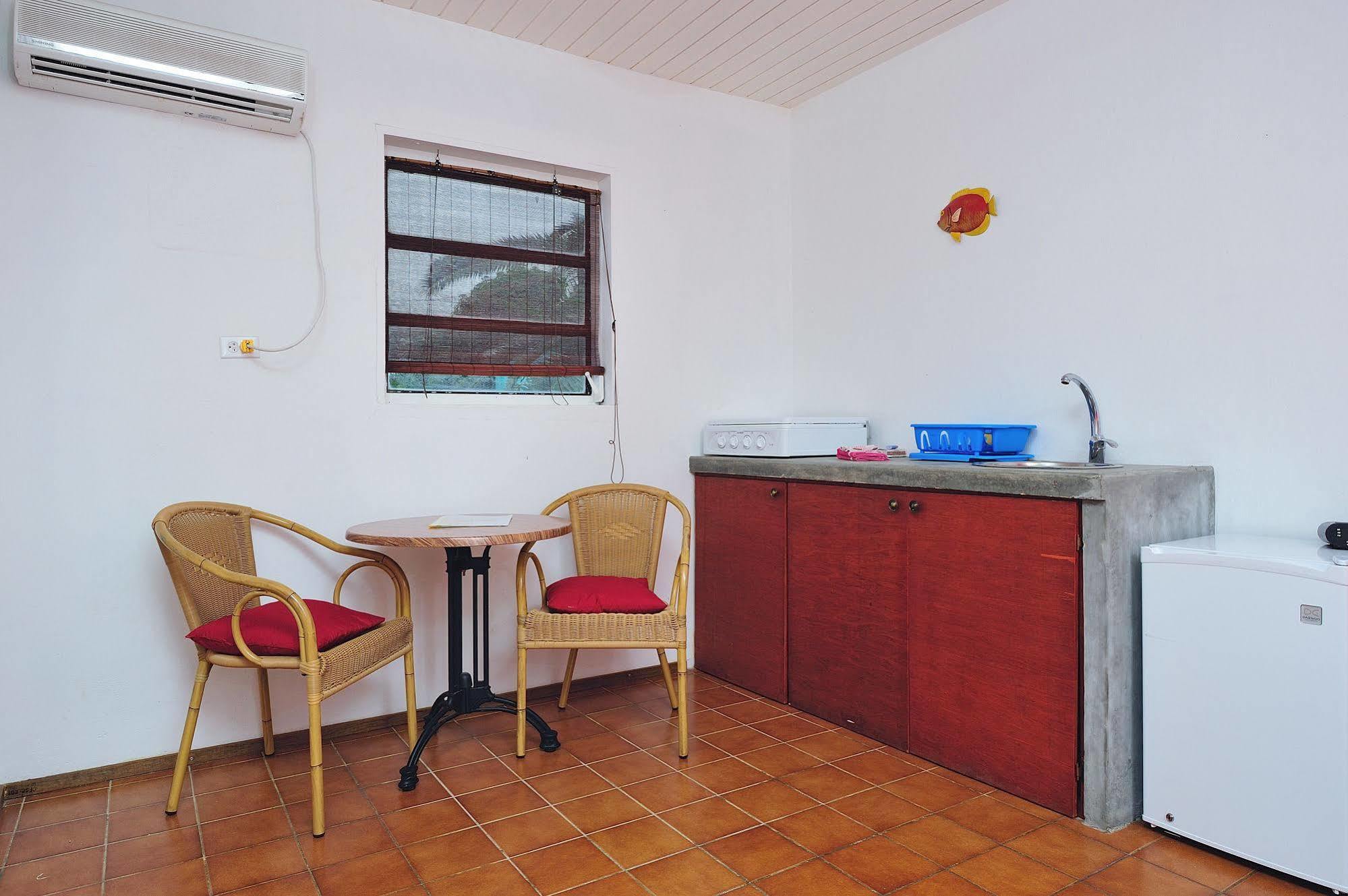 The Dive Hut - Boutique Apartments Kralendijk na wyspie Bonaire Zewnętrze zdjęcie